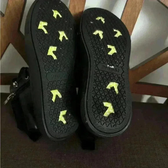 Proper Kasia Sneaker (Women) Size 9 Used like a New - Picture 5 of 7